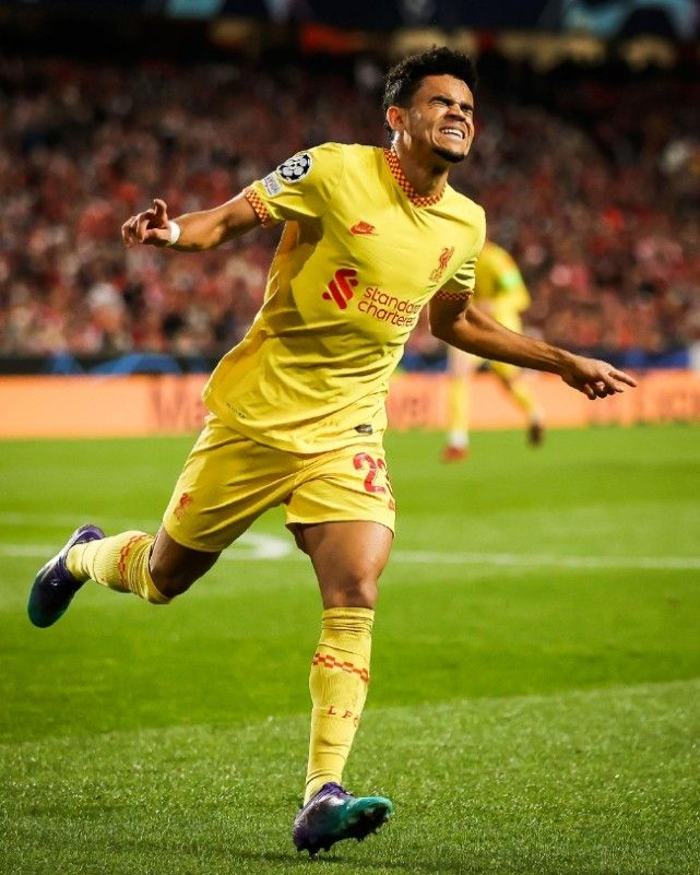 包含葡超赛程吃紧，利物浦清晨调整名单，目标明确，身体对抗强度拉满的词条-JIUYOU